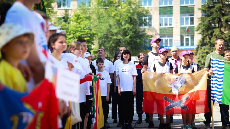 Лисичанск присоединился к масштабному проекту «Семейная зарница», который на этих выходных прошёл в Луганске Лисичанск присоединился к масштабному проекту «Семейная зарница», который на этих выходных прошёл в Луганске