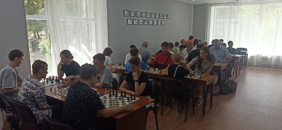 В Луганске прошел городской фестиваль шахмат В Луганске прошел городской фестиваль шахмат
