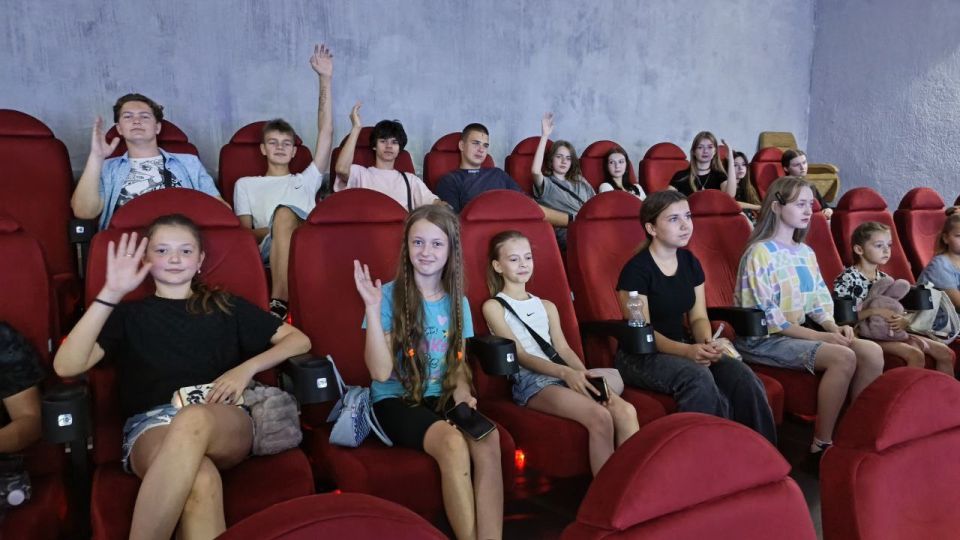 Сегодня, 7 июля, во Дворце культуры имени Горького прошла акция #МогуЧувствовать, посвященная Дню семьи, любви и верности Сегодня, 7 июля, во Дворце культуры имени Горького прошла акция #МогуЧувствовать, посвященная Дню семьи, любви и верности
