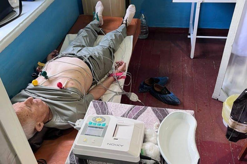 Специалисты из Свердловской городской больницы провели выездной прием в п. Должанский Специалисты из Свердловской городской больницы провели выездной прием в п. Должанский