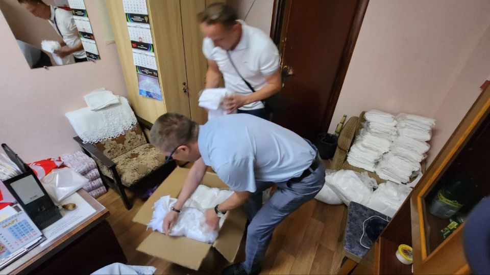 ОШБ "Урал" поблагодарил АНО «Наше наследие» её руководителя, Анну Марковну Шевченко, детей школы номер 5 и Академии детства г. Луганска за пошитые детьми полотенца.Работа велась в рамках проекта "Школа ремёсел ОШБ "Урал" поблагодарил АНО «Наше наследие» её руководителя, Анну Марковну Шевченко, детей школы номер 5 и Академии детства г. Луганска за пошитые детьми полотенца.Работа велась в рамках проекта "Школа ремёсел