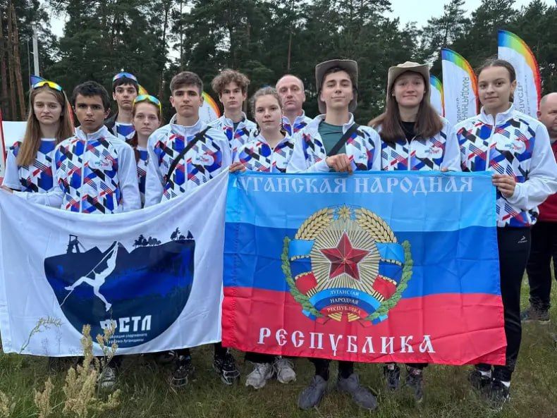 Стахановские спортсмены успешно представили ЛНР на Всероссийских соревнованиях по спортивному туризму Стахановские спортсмены успешно представили ЛНР на Всероссийских соревнованиях по спортивному туризму