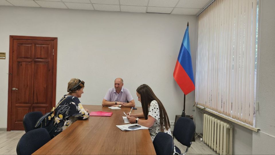 Сергей Крамаренко: Провел еженедельный прием граждан Сергей Крамаренко: Провел еженедельный прием граждан