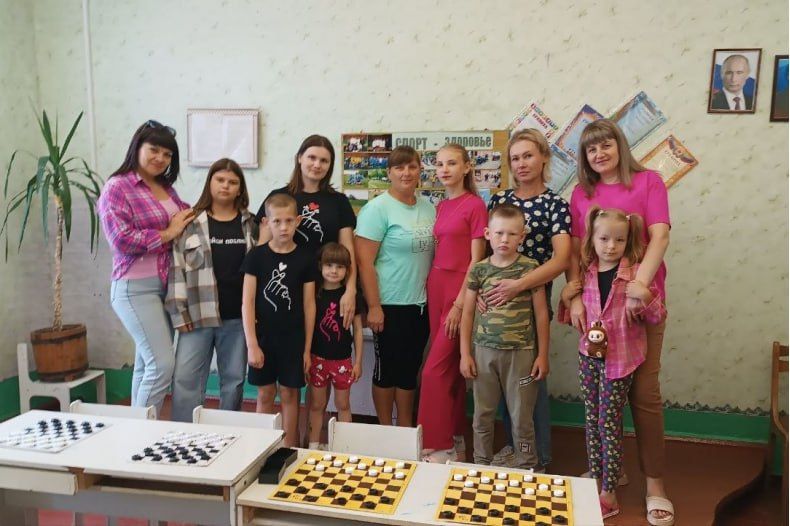 В МБУ «Дарьино-Ермаковский ЦСИЗ» состоялся увлекательный шашечный турнир В МБУ «Дарьино-Ермаковский ЦСИЗ» состоялся увлекательный шашечный турнир