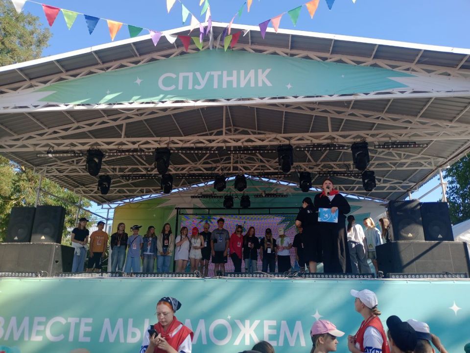 Юные ровенчане укрепляют своё здоровье в детском оздоровительном комплексе "Спутник" Юные ровенчане укрепляют своё здоровье в детском оздоровительном комплексе "Спутник"