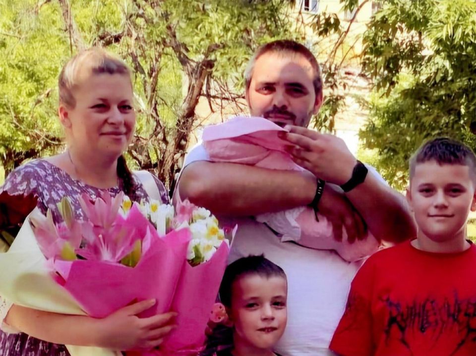 В преддверии Дня семьи, любви и верности В Молодогвардейске прошло чествование образцовых семей В преддверии Дня семьи, любви и верности В Молодогвардейске прошло чествование образцовых семей