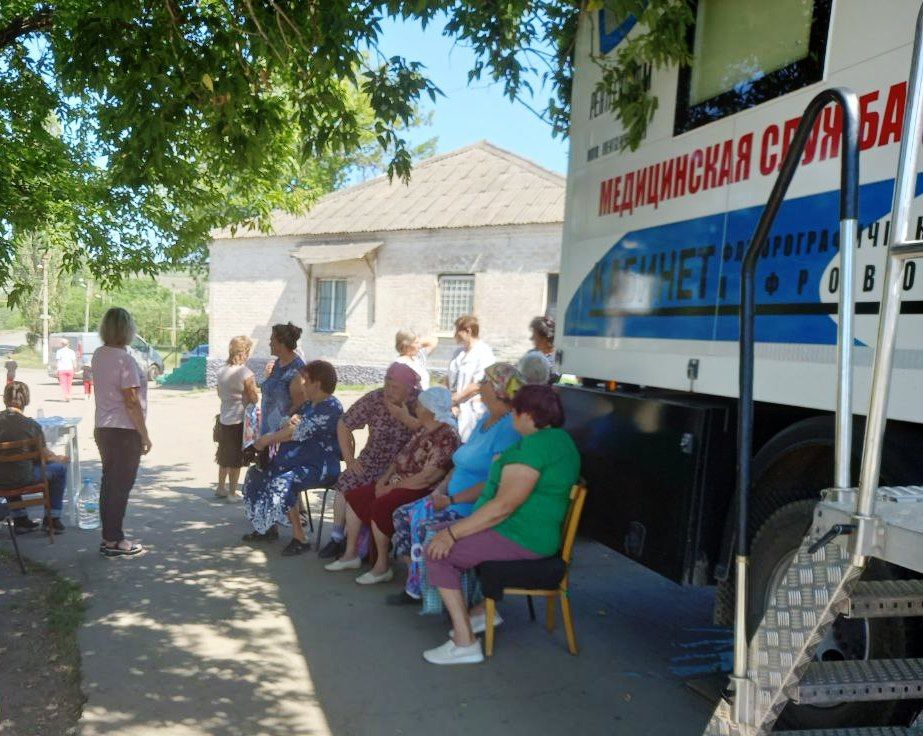 На территории пгт Есауловка Антрацитовского муниципального округа работал Луганский выездной цифровой флюорограф На территории пгт Есауловка Антрацитовского муниципального округа работал Луганский выездной цифровой флюорограф