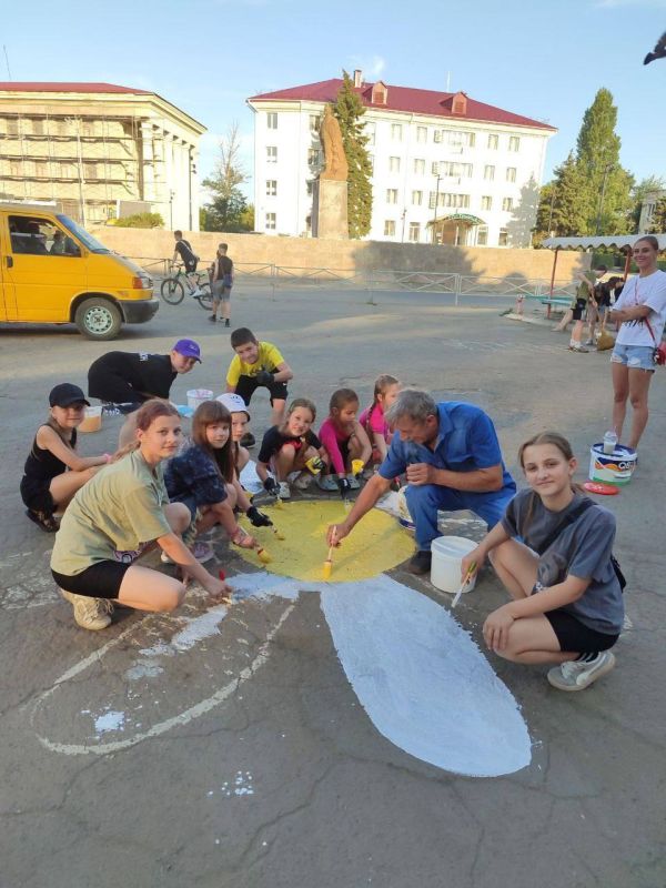 ДЕНЬ СЕМЬИ, ЛЮБВИ И ВЕРНОСТИ В КРАСНОДОНЕ ДЕНЬ СЕМЬИ, ЛЮБВИ И ВЕРНОСТИ В КРАСНОДОНЕ