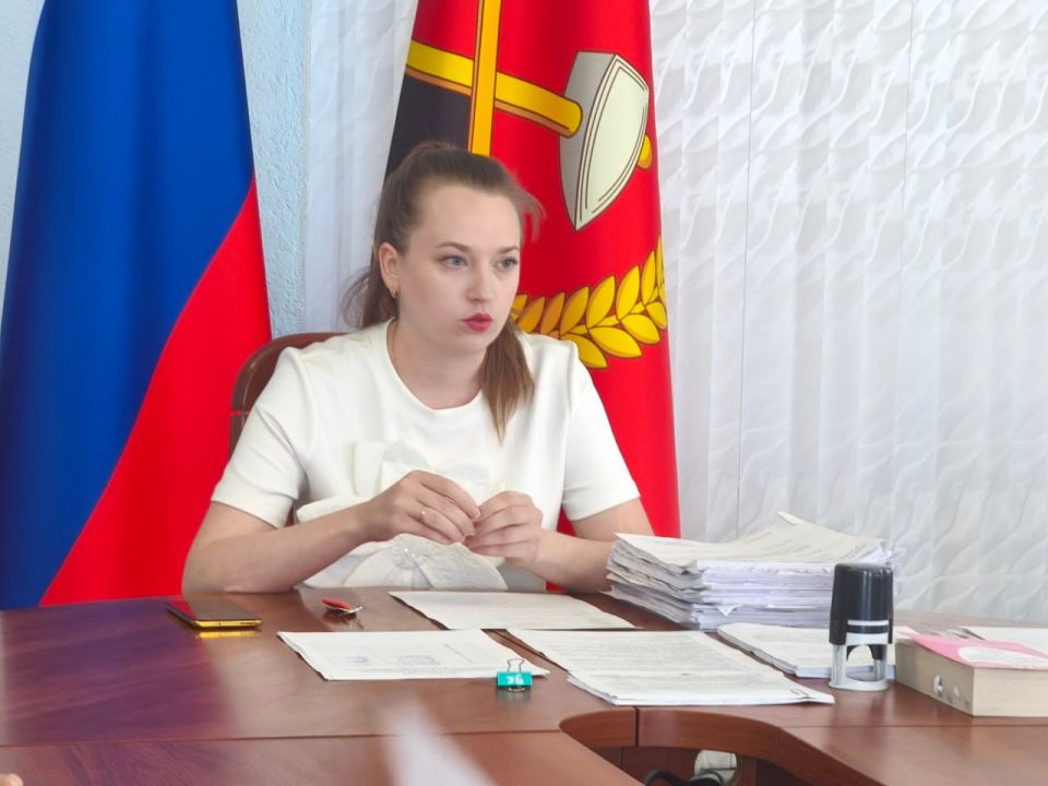 Заседала муниципальная комиссия по делам несовершеннолетних и защите их прав Заседала муниципальная комиссия по делам несовершеннолетних и защите их прав