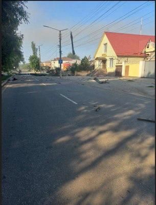 Первые кадры последствий утренней атаки беспилотников киевских боевиков по Беловодску Первые кадры последствий утренней атаки беспилотников киевских боевиков по Беловодску