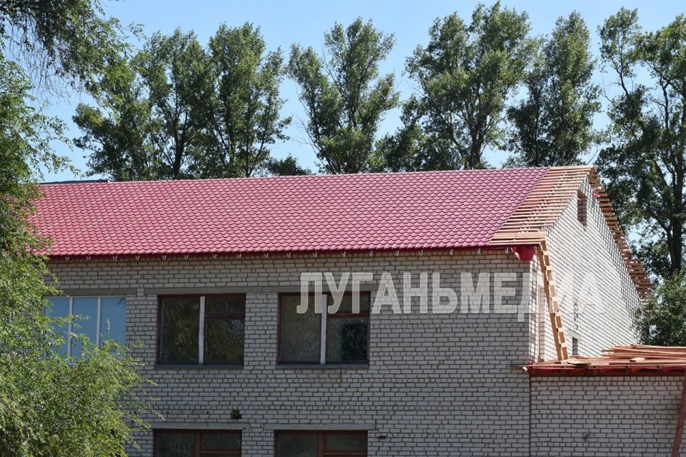 В Новопсковском муниципальном округе в настоящее время успешно реализуется проект капитального ремонта кровли Новопсковской газопроводской школы В Новопсковском муниципальном округе в настоящее время успешно реализуется проект капитального ремонта кровли Новопсковской газопроводской школы