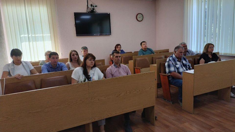 Андрей Рубанцов: Сегодня провёл очередное заседание з территориальной комиссии по вопросам техногенно-экологической безопасности и чрезвычайных ситуаций при Администрации города Ровеньки по вопросу обеспечения пожарной... Андрей Рубанцов: Сегодня провёл очередное заседание з территориальной комиссии по вопросам техногенно-экологической безопасности и чрезвычайных ситуаций при Администрации города Ровеньки по вопросу обеспечения пожарной...