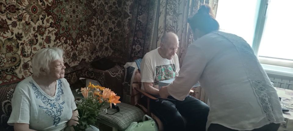«Единая Россия» поздравила супружескую пару, прожившую в браке 68 лет, с Днем семьи, любви и верности «Единая Россия» поздравила супружескую пару, прожившую в браке 68 лет, с Днем семьи, любви и верности