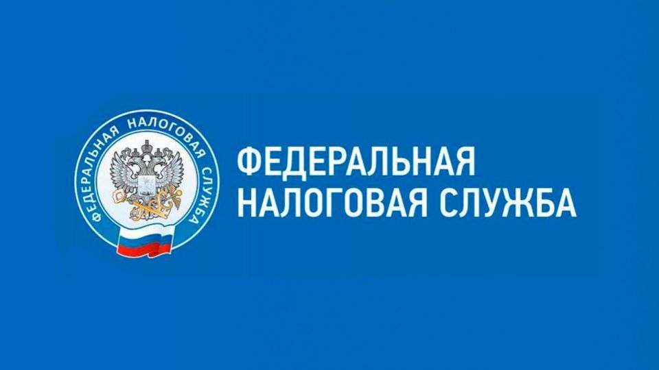 Коммунальные будни. Работники ООО "КОМ-СЕРВИС" ведут работы по покосу травы на придомовых территориях многоквартирных домов № № 8, 10, квартала Шахтерский Коммунальные будни. Работники ООО "КОМ-СЕРВИС" ведут работы по покосу травы на придомовых территориях многоквартирных домов № № 8, 10, квартала Шахтерский