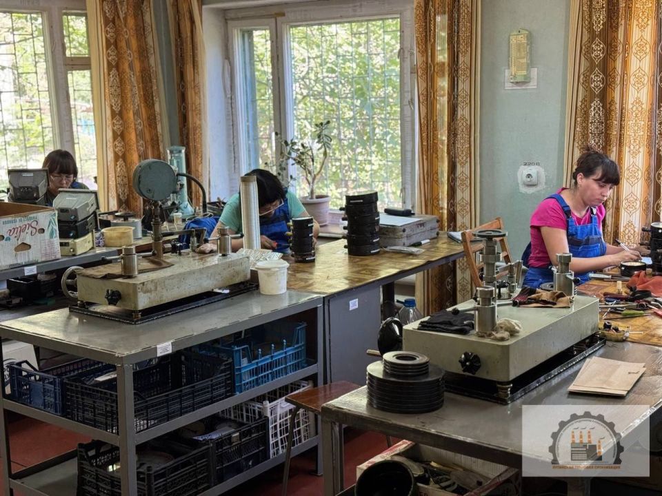 Свыше 16 000 средств измерения приведут в порядок специалисты "Луганской тепловой организации" в ходе подготовки к предстоящему отопительному сезону Свыше 16 000 средств измерения приведут в порядок специалисты "Луганской тепловой организации" в ходе подготовки к предстоящему отопительному сезону