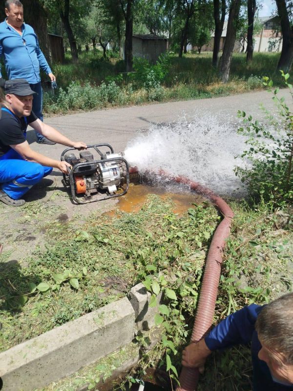Коммунальщики из Ульяновской области восстановили водоснабжение в населенных пунктах Лутугинского муниципального округа Коммунальщики из Ульяновской области восстановили водоснабжение в населенных пунктах Лутугинского муниципального округа