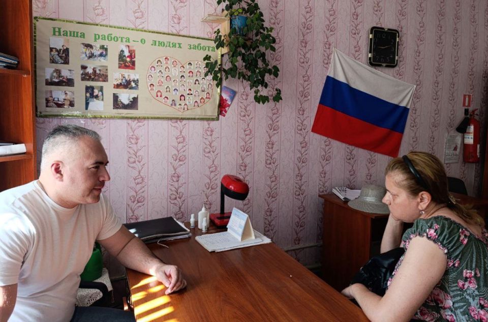 9 июля 2025 года, в рамках проведения «Всероссийской недели правовой помощи по вопросам защиты интересов семьи», территориальным отделением ГКУ «РЦЗН ЛНР» в г. Брянке были проведены два мероприятия 9 июля 2025 года, в рамках проведения «Всероссийской недели правовой помощи по вопросам защиты интересов семьи», территориальным отделением ГКУ «РЦЗН ЛНР» в г. Брянке были проведены два мероприятия