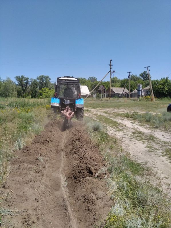 Нижнетепловского ОЖО! **. Сегодня на территории наших сёл проведены работы по опашке : Нижнетепловского ОЖО! **. Сегодня на территории наших сёл проведены работы по опашке :