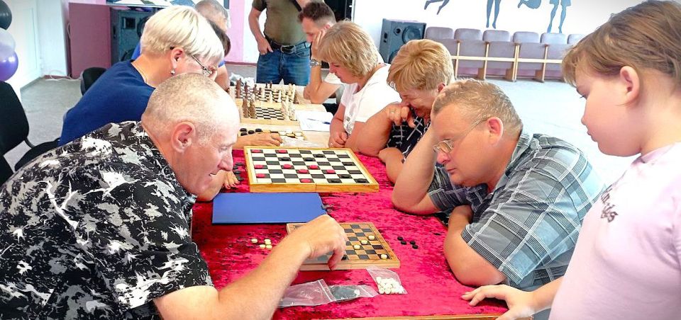 В рамках Всероссийского спортивного марафона «Сила России» в первичке № 5 местного отделения политической партии «Единая Россия», села Бараниковка Беловодского муниципального округа прошёл шахматный и шашечный турниры В рамках Всероссийского спортивного марафона «Сила России» в первичке № 5 местного отделения политической партии «Единая Россия», села Бараниковка Беловодского муниципального округа прошёл шахматный и шашечный турниры