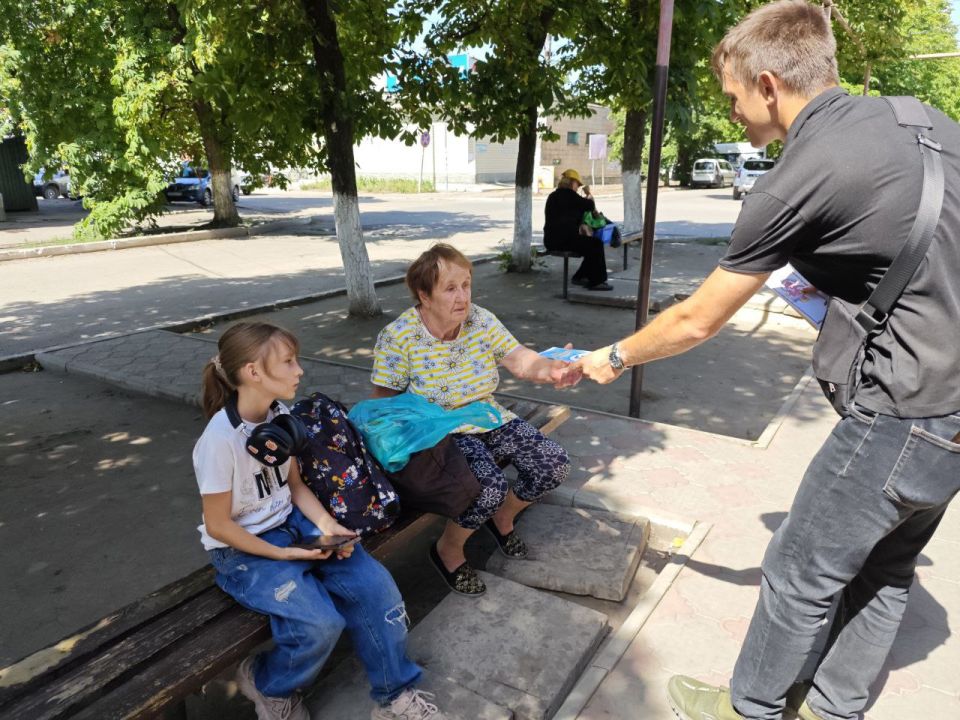 В Станично-Луганском муниципальном округе прошла акция по профилактике угроз жизни и здоровью семей и детей В Станично-Луганском муниципальном округе прошла акция по профилактике угроз жизни и здоровью семей и детей