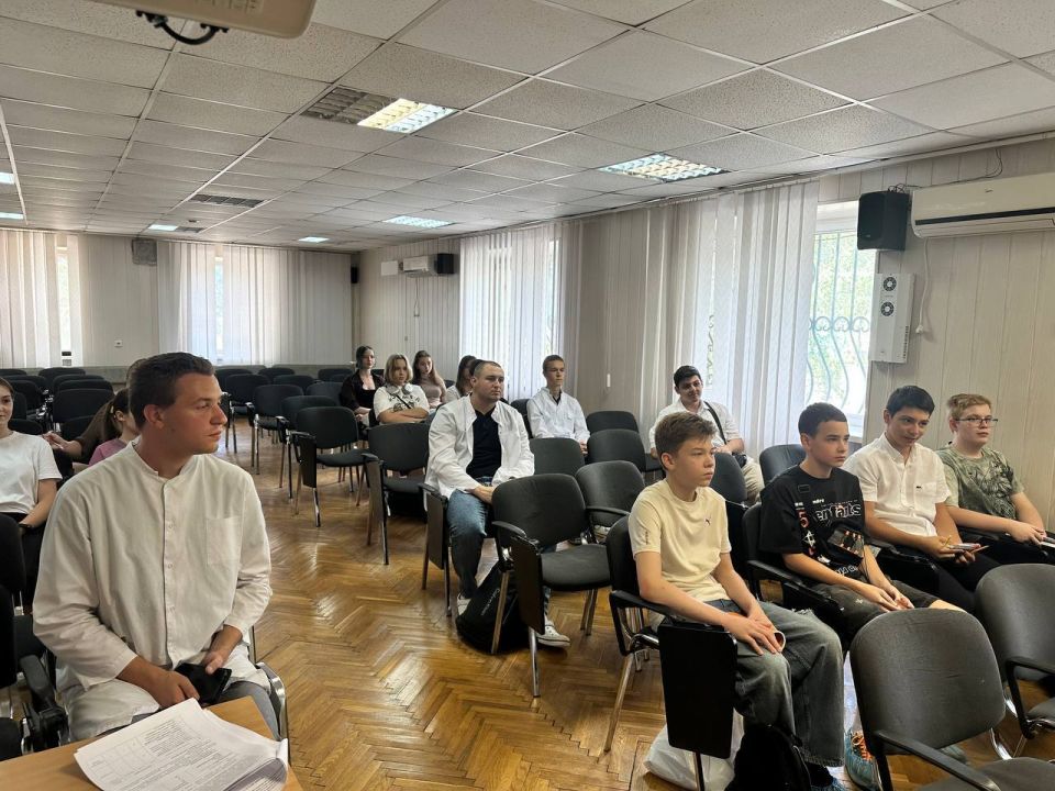 Старт летней школы «Юный стоматолог» Старт летней школы «Юный стоматолог»