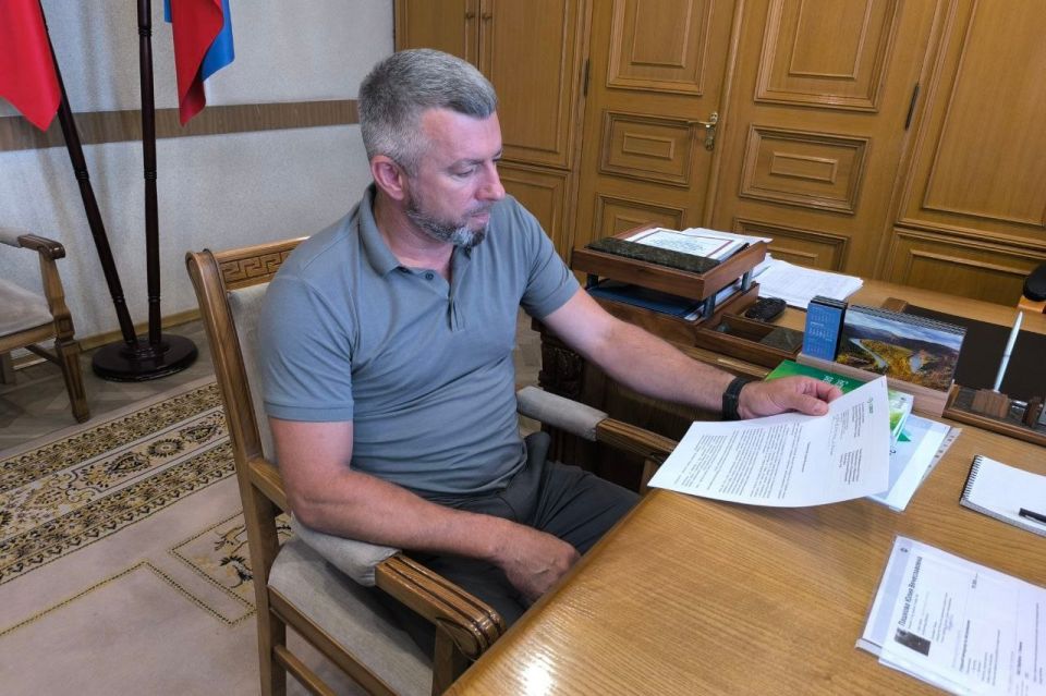 Андрей Сухачев: С заместителем Управляющего Головным отделением по ЛНР Центрально-Черноземного банка ПАО «Сбербанк» Алексеем Кибалко обсудили вопросы взаимодействия Андрей Сухачев: С заместителем Управляющего Головным отделением по ЛНР Центрально-Черноземного банка ПАО «Сбербанк» Алексеем Кибалко обсудили вопросы взаимодействия