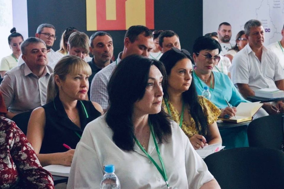 Представители Минпромторга ЛНР приняли участие в форуме Сбербанка, посвященном актуальным вопросам развития внешнеэкономической деятельности Представители Минпромторга ЛНР приняли участие в форуме Сбербанка, посвященном актуальным вопросам развития внешнеэкономической деятельности