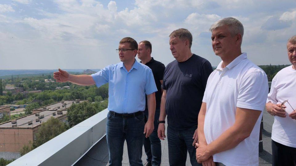 Леонид Пасечник: Встретился с нашим добрым другом – Губернатором Брянской области Александром Богомазом Леонид Пасечник: Встретился с нашим добрым другом – Губернатором Брянской области Александром Богомазом