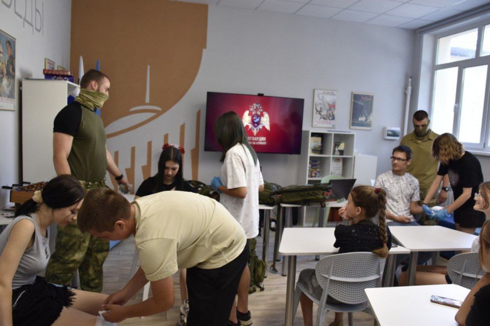 Сегодня в МБУ “Марковский районный дом культуры” царила атмосфера заботы и взаимопомощи! Сегодня в МБУ “Марковский районный дом культуры” царила атмосфера заботы и взаимопомощи!