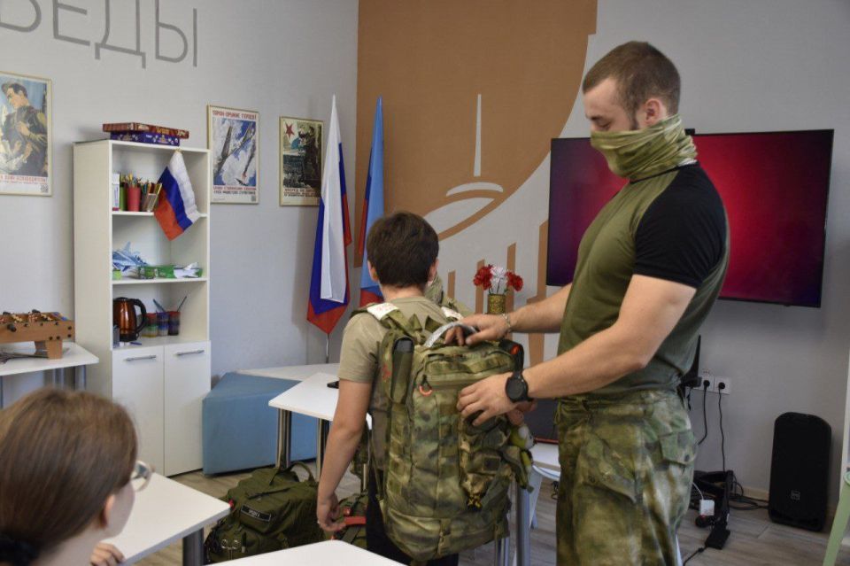 Сегодня в МБУ “Марковский районный дом культуры” царила атмосфера заботы и взаимопомощи! Сегодня в МБУ “Марковский районный дом культуры” царила атмосфера заботы и взаимопомощи!
