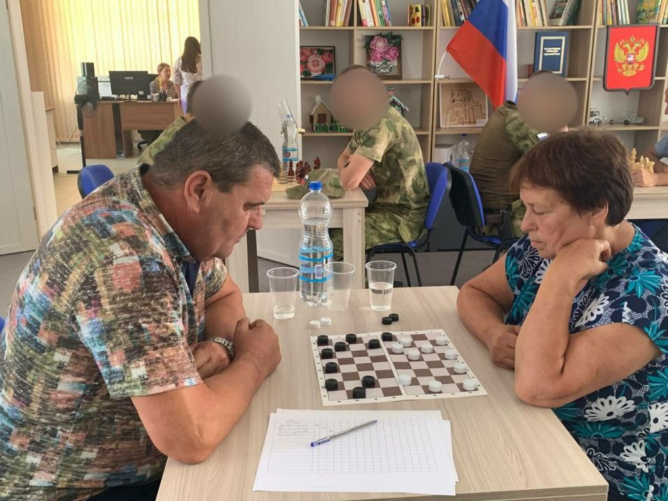 В Беловодском районном центре детского и юношеского творчества прошел шахматно-шашечный турнир, посвященный Международному Дню шахмат В Беловодском районном центре детского и юношеского творчества прошел шахматно-шашечный турнир, посвященный Международному Дню шахмат