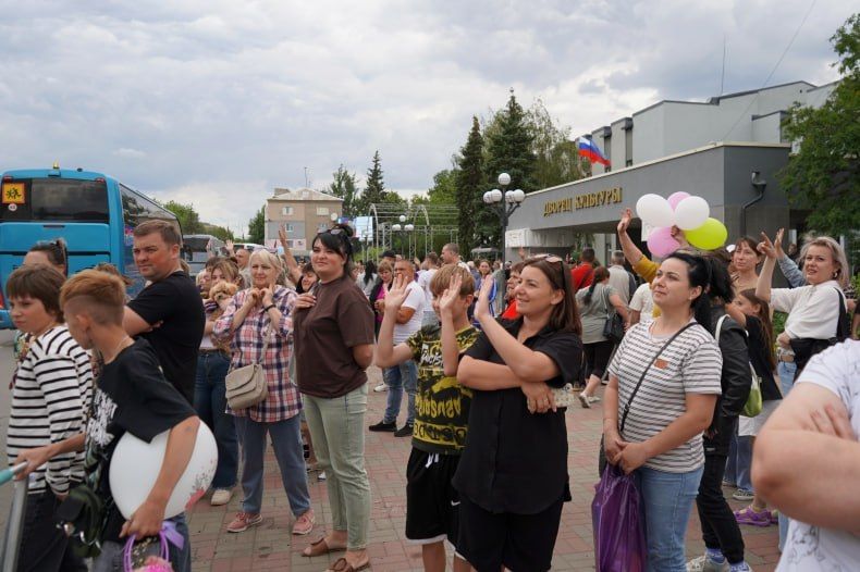 В рамках шефской помощи Красноярский край продолжает организовывать детский отдых для юных жителей Свердловского округа В рамках шефской помощи Красноярский край продолжает организовывать детский отдых для юных жителей Свердловского округа