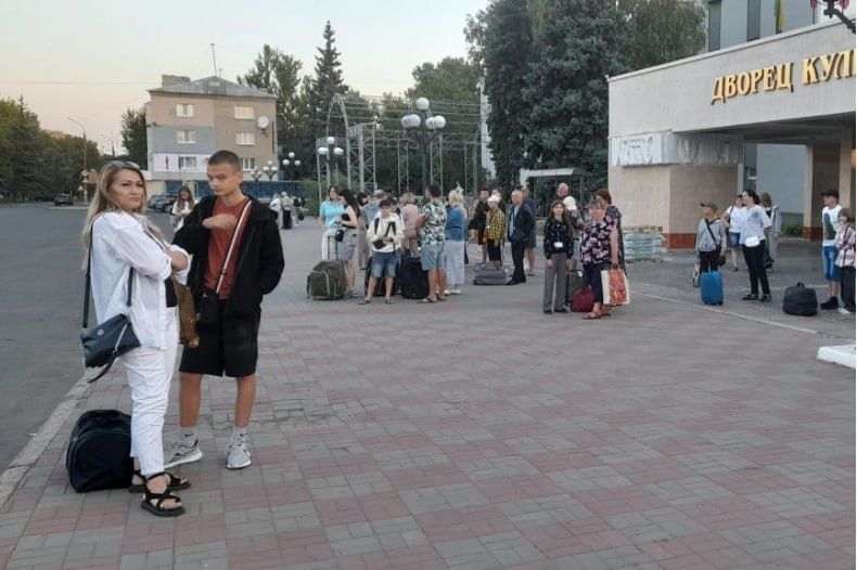 В рамках шефской помощи Красноярский край продолжает организовывать детский отдых для юных жителей Свердловского округа В рамках шефской помощи Красноярский край продолжает организовывать детский отдых для юных жителей Свердловского округа