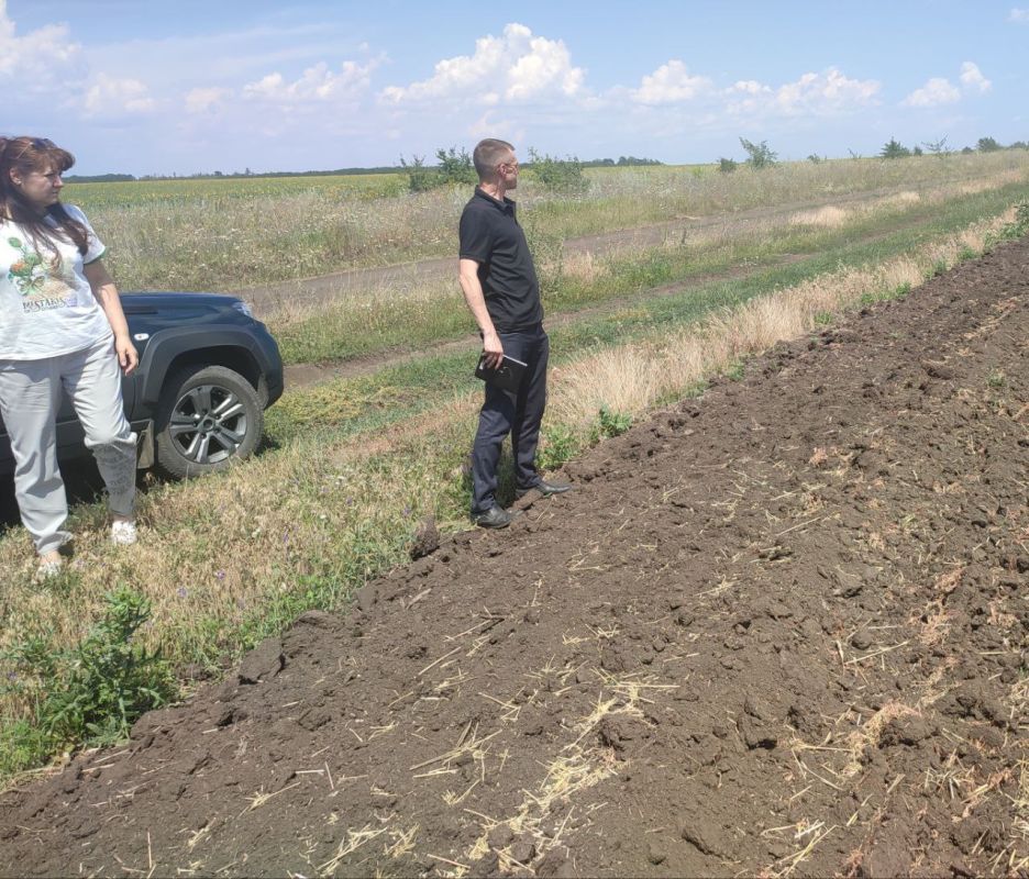 Сотрудники отдела чрезвычайных ситуаций, охраны труда и окружающей природной среды Администрации городского округ город Ровеньки провели проверку существующих минерализованных полос по всей территории городского округа Сотрудники отдела чрезвычайных ситуаций, охраны труда и окружающей природной среды Администрации городского округ город Ровеньки провели проверку существующих минерализованных полос по всей территории городского округа