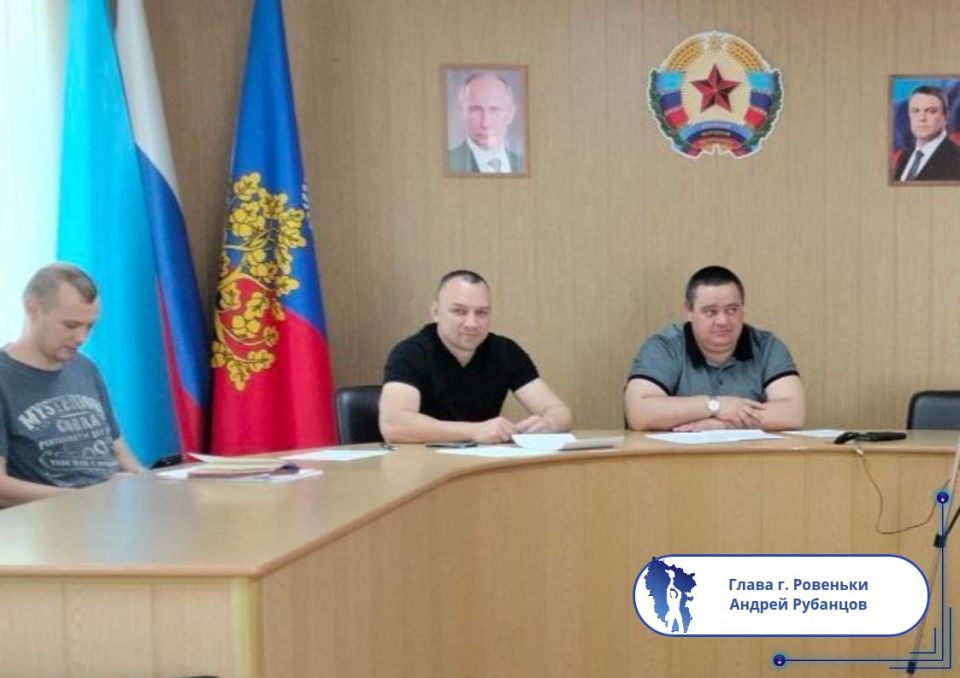 Подборка о ГЛАВном. Глава Лутугинского округа - Евгений Бондарь Подборка о ГЛАВном. Глава Лутугинского округа - Евгений Бондарь