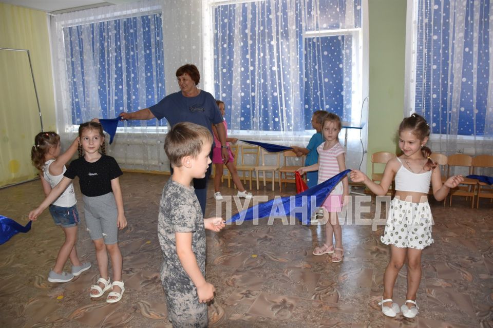 В детском саду «Сказка» города Первомайска прошла неделя, посвященная и Единому дню фольклора и изучению русских народных традиций В детском саду «Сказка» города Первомайска прошла неделя, посвященная и Единому дню фольклора и изучению русских народных традиций