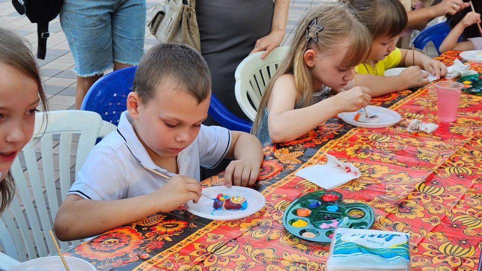 Праздник в парке. День металлурга в Алчевске подытожили вечером отдыха в парке культуры имени Победы Праздник в парке. День металлурга в Алчевске подытожили вечером отдыха в парке культуры имени Победы