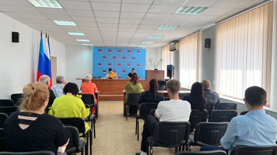 Альберт Зинченко: Сегодня заместитель Главы Станично-Луганского МО Анна Кулиш, провела очередное заседание муниципальной комиссии по делам несовершеннолетних и защите их прав Станично-Луганского МО ЛНР Альберт Зинченко: Сегодня заместитель Главы Станично-Луганского МО Анна Кулиш, провела очередное заседание муниципальной комиссии по делам несовершеннолетних и защите их прав Станично-Луганского МО ЛНР