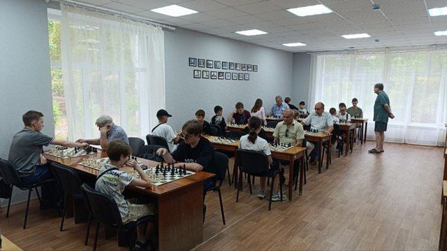 В Луганске прошел городской фестиваль шахмат В Луганске прошел городской фестиваль шахмат