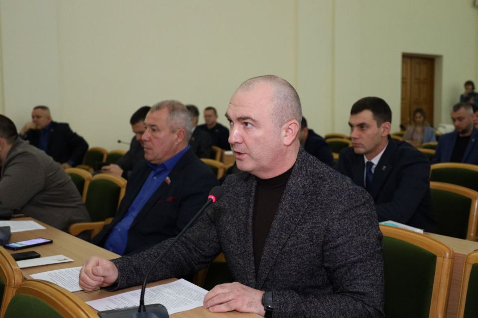 Дмитрий Медведев: Тема служения Отечеству станет главной в думской кампании «Единой России» Дмитрий Медведев: Тема служения Отечеству станет главной в думской кампании «Единой России»