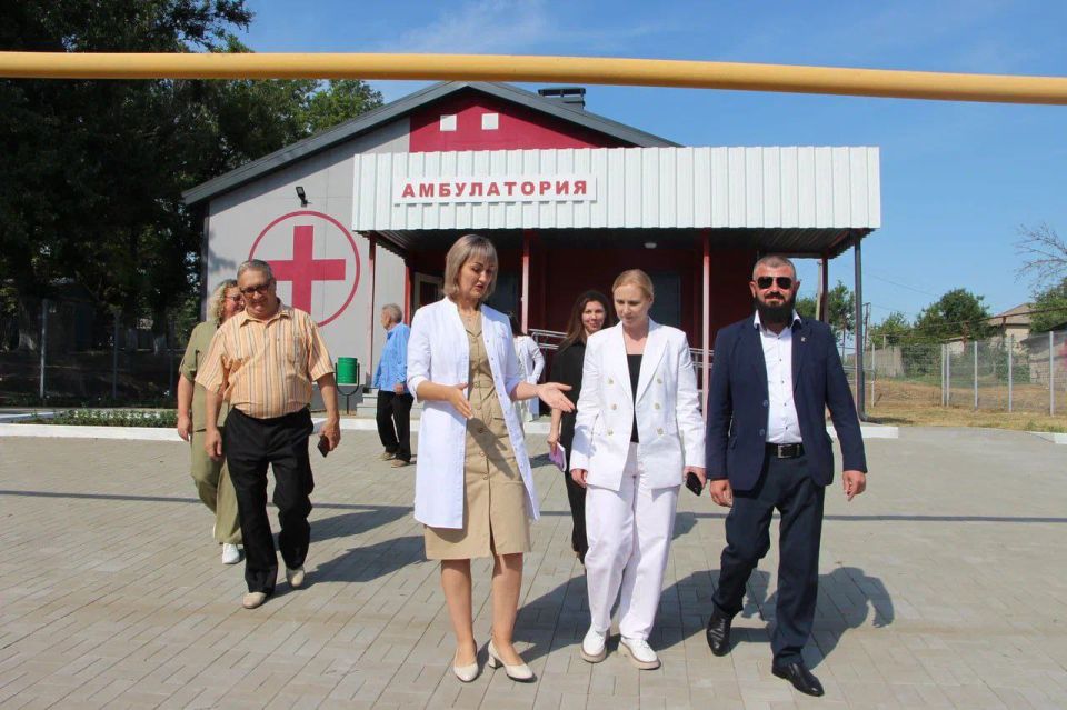 Анна Рослякова с рабочим визитом также посетила Меловской округ Анна Рослякова с рабочим визитом также посетила Меловской округ