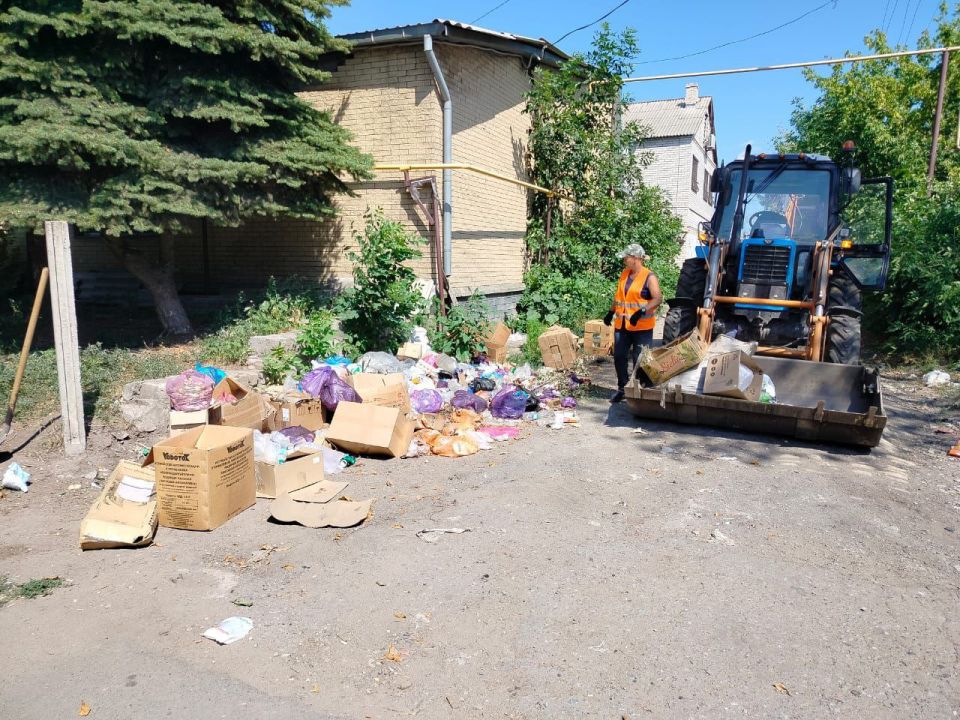 Коммунальные службы города продолжают работы на территории городского округа Коммунальные службы города продолжают работы на территории городского округа