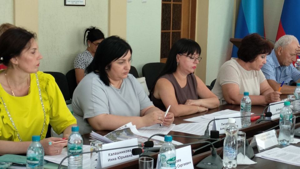 Состоялась XXXIII заседание I созыва Совета городского округа муниципальное образование городской округ город Ровеньки, на которой присутствовал Глава городского округа город Ровеньки Андрей Рубанцов Состоялась XXXIII заседание I созыва Совета городского округа муниципальное образование городской округ город Ровеньки, на которой присутствовал Глава городского округа город Ровеньки Андрей Рубанцов