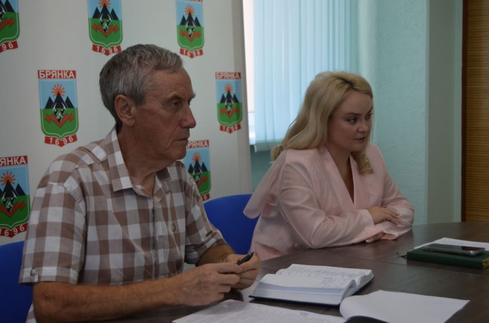 В Брянке с рабочим визитом побывала Первый заместитель министра труда и социальной политики ЛНР Ольга Евсюкова В Брянке с рабочим визитом побывала Первый заместитель министра труда и социальной политики ЛНР Ольга Евсюкова
