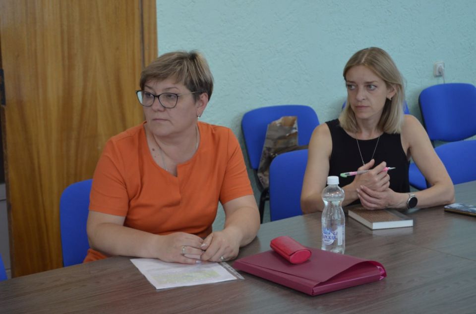 В Брянке с рабочим визитом побывала Первый заместитель министра труда и социальной политики ЛНР Ольга Евсюкова В Брянке с рабочим визитом побывала Первый заместитель министра труда и социальной политики ЛНР Ольга Евсюкова