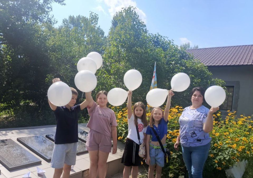 27 июля мы вспоминаем трагическую дату – День памяти детей-жертв войны в Донбассе 27 июля мы вспоминаем трагическую дату – День памяти детей-жертв войны в Донбассе