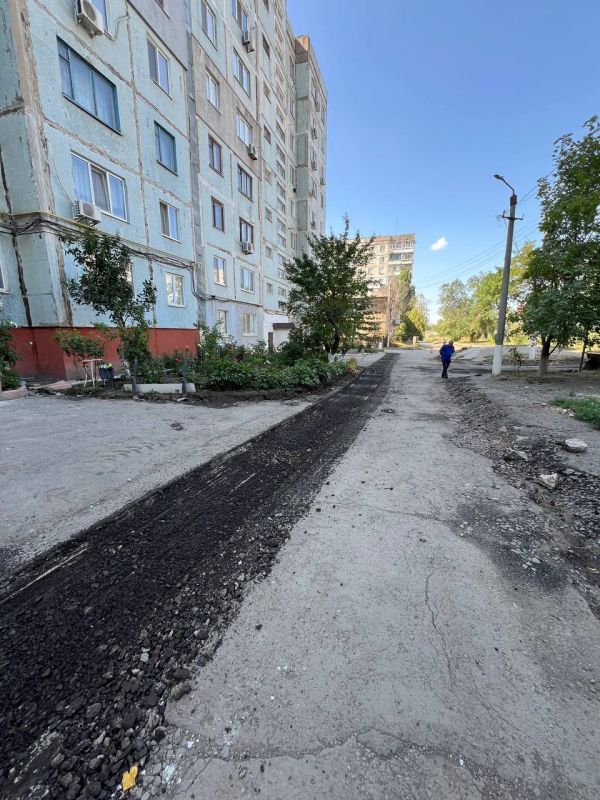 Сергей Козенко: В квартале Советский активно продолжаются работы по фрезерованию дорожного полотна Сергей Козенко: В квартале Советский активно продолжаются работы по фрезерованию дорожного полотна