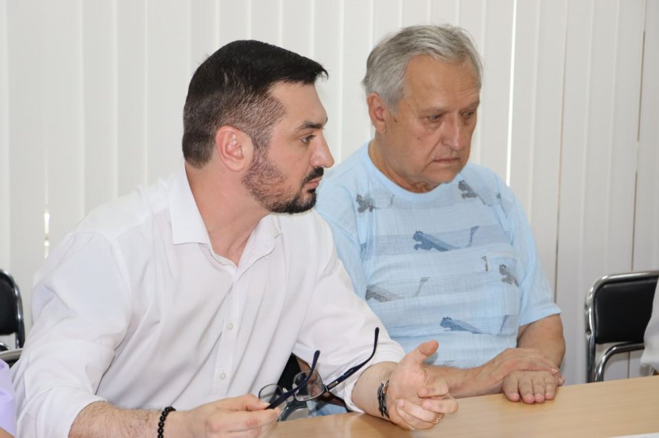 Донбасс славен людьми: в Стаханове подвели итоги визита ветеранов шахтерского труда в Москву Донбасс славен людьми: в Стаханове подвели итоги визита ветеранов шахтерского труда в Москву