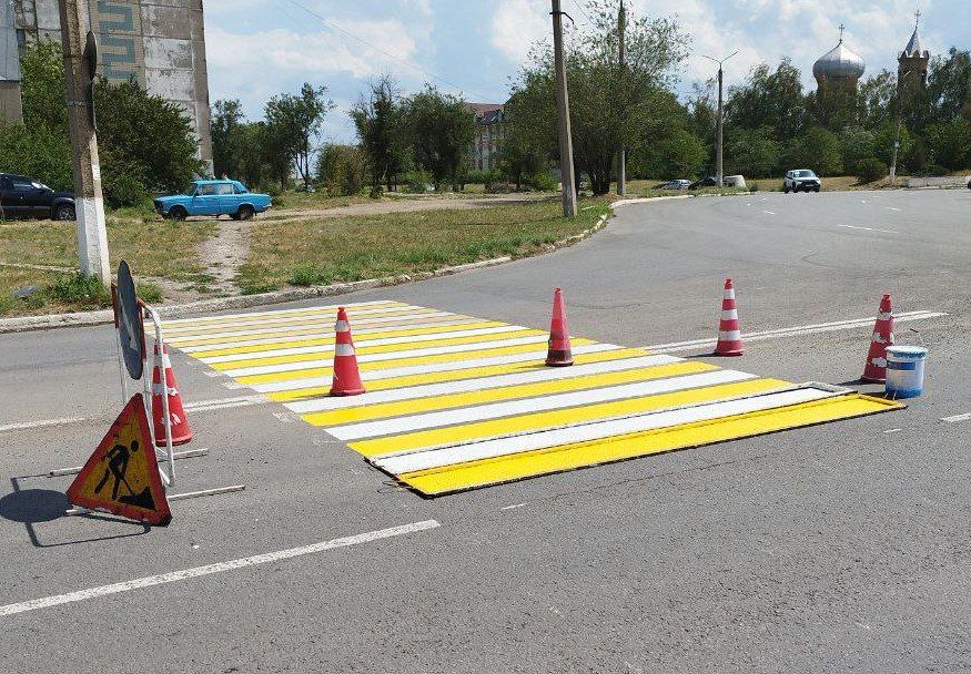 Коммунальные службы проводят работы на территории города Коммунальные службы проводят работы на территории города