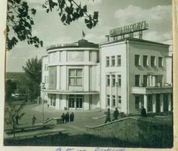 В Луганске отремонтируют Дворец культуры им. Ленина. Об этом сообщили в пресс-службе администрации города В Луганске отремонтируют Дворец культуры им. Ленина. Об этом сообщили в пресс-службе администрации города